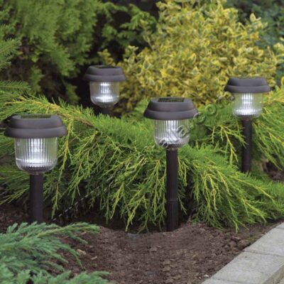 چراغ باغچه خورشیدی